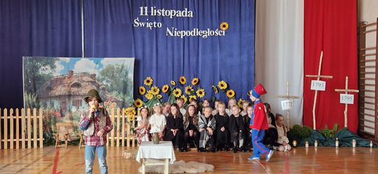 Uroczysta akademia z okazji 107. rocznicy Odzyskania Niepodległości w ZSP Nr 3 w Chełmie [ZDJĘCIA]