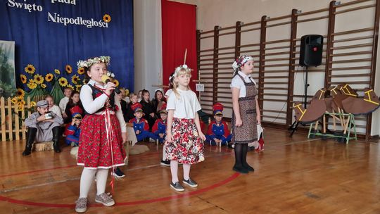 Uroczysta akademia z okazji 107. rocznicy Odzyskania Niepodległości w ZSP Nr 3 w Chełmie [ZDJĘCIA]