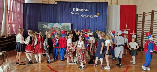 Uroczysta akademia z okazji 107. rocznicy Odzyskania Niepodległości w ZSP Nr 3 w Chełmie [ZDJĘCIA]