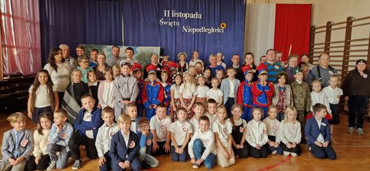 Uroczysta akademia z okazji 107. rocznicy Odzyskania Niepodległości w ZSP Nr 3 w Chełmie [ZDJĘCIA]