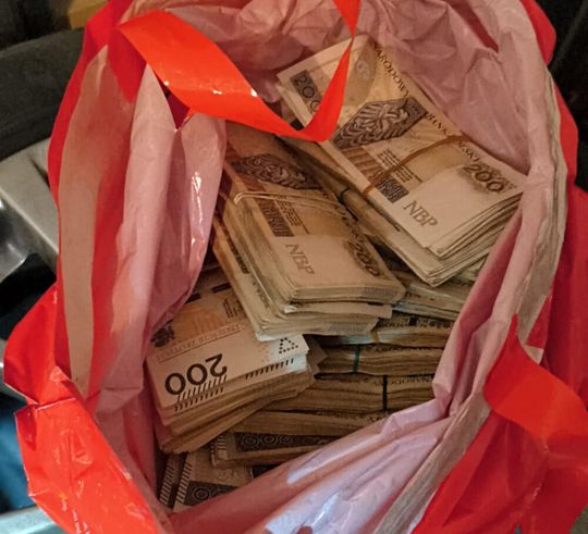 Ponad 3 kg narkotyków, broń i prawie milion złotych. W operacji uczestniczyli CBŚP z Chełma [ZDJĘCIA]