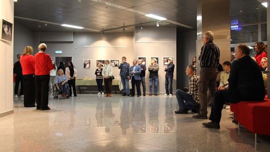 Chełm. Uroczyste otwarcie wystawy Agnieszki Bydlińskiej w bibliotece [GALERIA ZDJĘĆ]