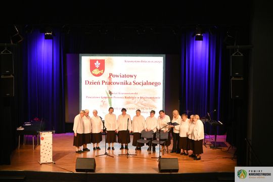 Pow. krasnostawski. Powiatowe obchody Dnia Pracownika Socjalnego [GALERIA ZDJĘĆ] 