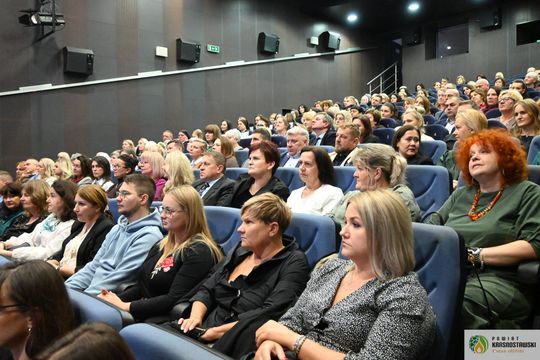 Pow. krasnostawski. Powiatowe obchody Dnia Pracownika Socjalnego [GALERIA ZDJĘĆ] 