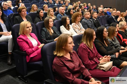 Pow. krasnostawski. Powiatowe obchody Dnia Pracownika Socjalnego [GALERIA ZDJĘĆ] 