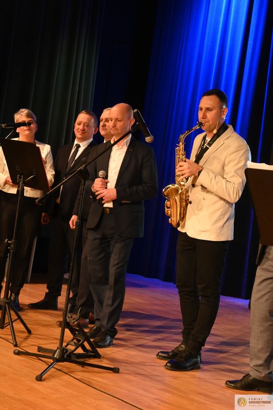 Pow. krasnostawski. Powiatowe obchody Dnia Pracownika Socjalnego [GALERIA ZDJĘĆ] 