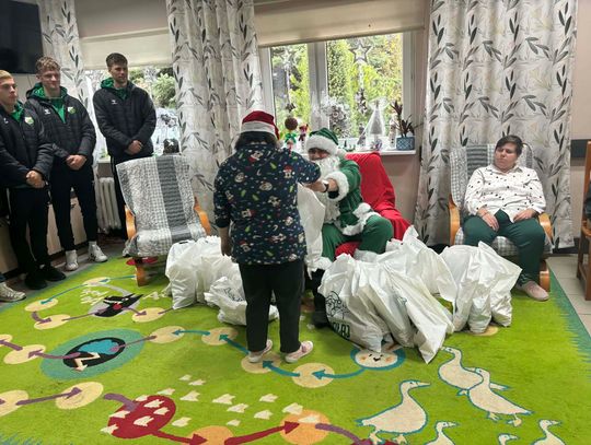 Biało-Zielony Mikołaj w mieszkaniach treningowych w Chełmie [GALERIA ZDJĘĆ]