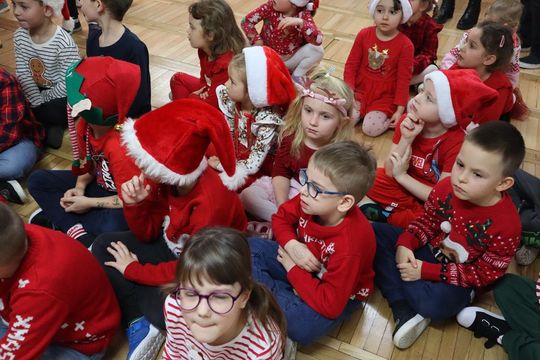Chełm. Przedszkole nr 15 odwiedził Święty Mikołaj! [GALERIA ZDJĘĆ] 