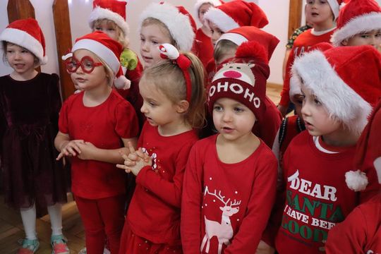 Chełm. Przedszkole nr 15 odwiedził Święty Mikołaj! [GALERIA ZDJĘĆ] 