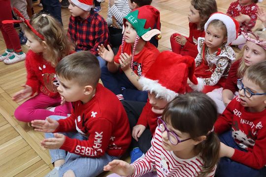 Chełm. Przedszkole nr 15 odwiedził Święty Mikołaj! [GALERIA ZDJĘĆ] 