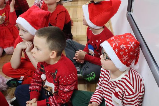 Chełm. Przedszkole nr 15 odwiedził Święty Mikołaj! [GALERIA ZDJĘĆ] 