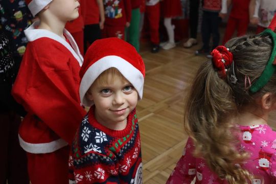 Chełm. Przedszkole nr 15 odwiedził Święty Mikołaj! [GALERIA ZDJĘĆ] 