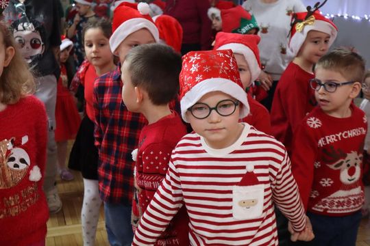 Chełm. Przedszkole nr 15 odwiedził Święty Mikołaj! [GALERIA ZDJĘĆ] 