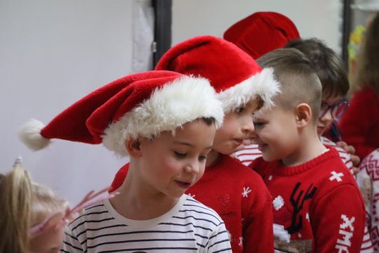 Chełm. Przedszkole nr 15 odwiedził Święty Mikołaj! [GALERIA ZDJĘĆ] 