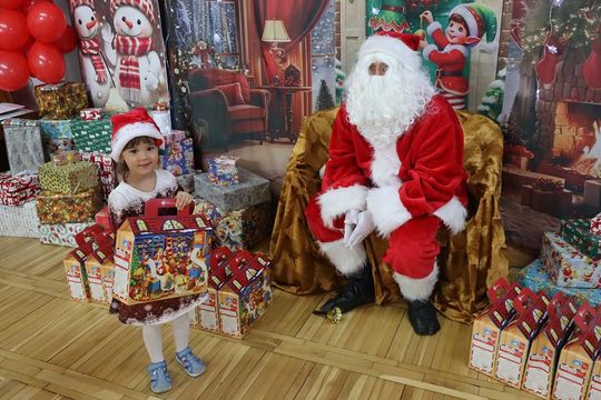 Chełm. Przedszkole nr 15 odwiedził Święty Mikołaj! [GALERIA ZDJĘĆ] 