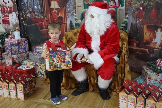 Chełm. Przedszkole nr 15 odwiedził Święty Mikołaj! [GALERIA ZDJĘĆ] 