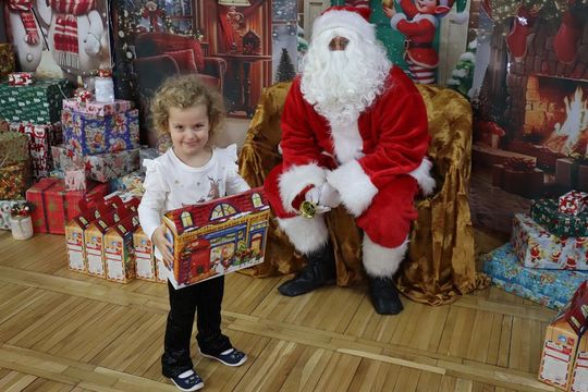 Chełm. Przedszkole nr 15 odwiedził Święty Mikołaj! [GALERIA ZDJĘĆ] 