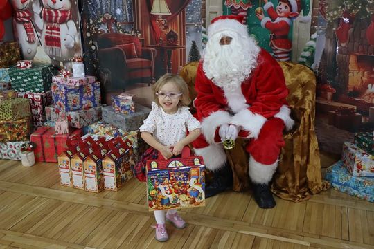 Chełm. Przedszkole nr 15 odwiedził Święty Mikołaj! [GALERIA ZDJĘĆ] 