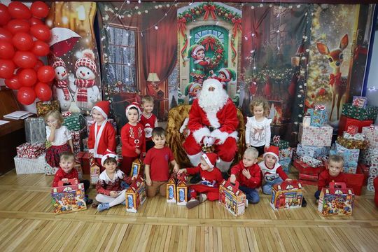Chełm. Przedszkole nr 15 odwiedził Święty Mikołaj! [GALERIA ZDJĘĆ] 
