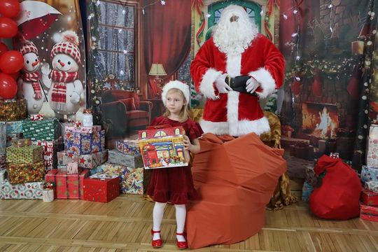 Chełm. Przedszkole nr 15 odwiedził Święty Mikołaj! [GALERIA ZDJĘĆ] 