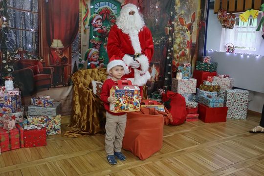 Chełm. Przedszkole nr 15 odwiedził Święty Mikołaj! [GALERIA ZDJĘĆ] 