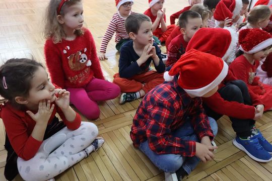 Chełm. Przedszkole nr 15 odwiedził Święty Mikołaj! [GALERIA ZDJĘĆ] 