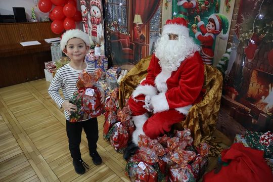 Chełm. Przedszkole nr 15 odwiedził Święty Mikołaj! [GALERIA ZDJĘĆ] 