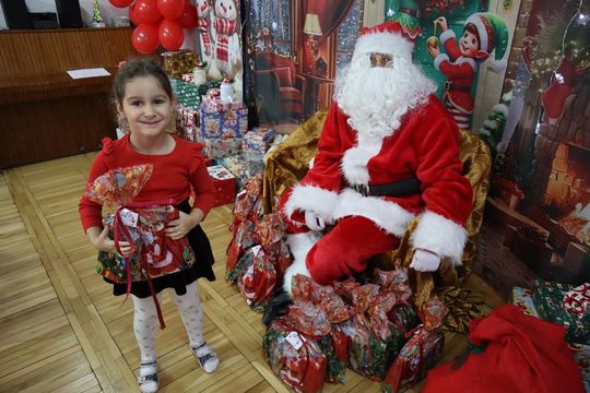 Chełm. Przedszkole nr 15 odwiedził Święty Mikołaj! [GALERIA ZDJĘĆ] 