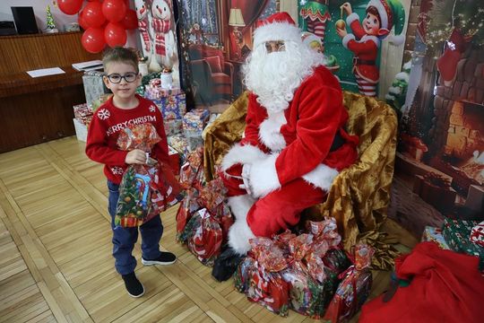 Chełm. Przedszkole nr 15 odwiedził Święty Mikołaj! [GALERIA ZDJĘĆ] 