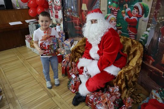 Chełm. Przedszkole nr 15 odwiedził Święty Mikołaj! [GALERIA ZDJĘĆ] 