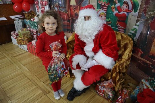 Chełm. Przedszkole nr 15 odwiedził Święty Mikołaj! [GALERIA ZDJĘĆ] 