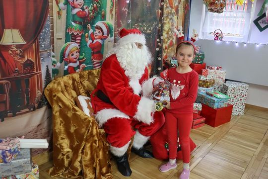 Chełm. Przedszkole nr 15 odwiedził Święty Mikołaj! [GALERIA ZDJĘĆ] 