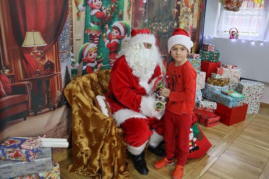 Chełm. Przedszkole nr 15 odwiedził Święty Mikołaj! [GALERIA ZDJĘĆ] 