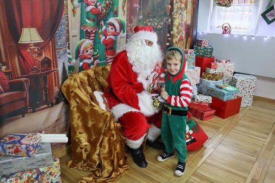 Chełm. Przedszkole nr 15 odwiedził Święty Mikołaj! [GALERIA ZDJĘĆ] 