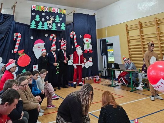 Wizyta Mikołajów w ZWiPPP nr 1 w Chełmie. Prezenty, radość, świąteczny nastrój [GALERIA ZDJĘĆ]