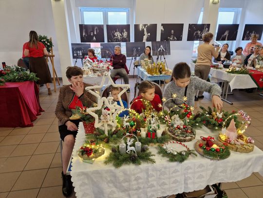 Jarmark Świąteczny i festiwal kulinarny w Siennicy Różanej [ZDJĘCIA]