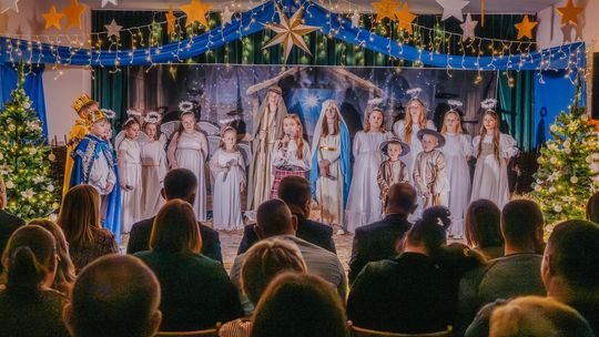 „Cud grudniowej nocy” w Starych Depułtyczach. Młodzi artyści zachwycili! [GALERIA ZDJĘĆ]