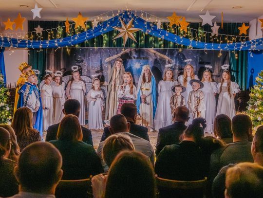 „Cud grudniowej nocy” w Starych Depułtyczach. Młodzi artyści zachwycili! [GALERIA ZDJĘĆ]