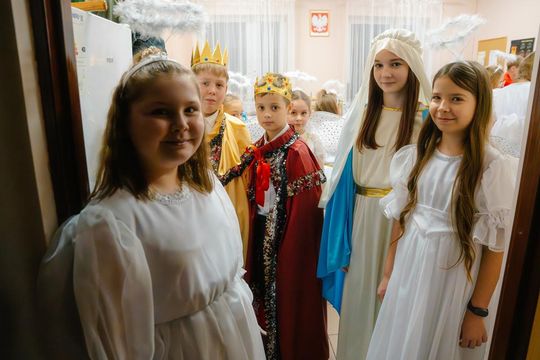 „Cud grudniowej nocy” w Starych Depułtyczach. Młodzi artyści zachwycili! [GALERIA ZDJĘĆ]