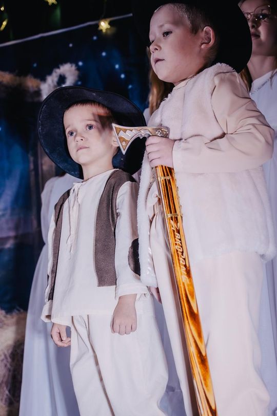 „Cud grudniowej nocy” w Starych Depułtyczach. Młodzi artyści zachwycili! [GALERIA ZDJĘĆ]