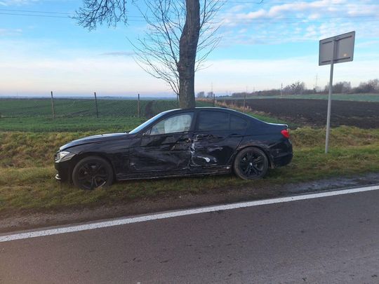 Bmw zajechało drogę karetce na sygnale [ZDJĘCIA]