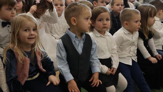 Gm. Sawin. Magiczne jasełka w Szkole Podstawowej w Bukowie Wielkiej [GALERIA ZDJĘĆ]