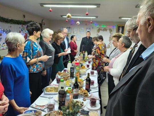 Seniorzy z Okszowa postawili na integrację [ZDJĘCIA]