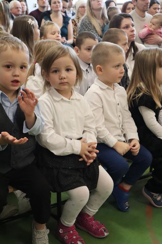Gm. Sawin. Magiczne jasełka w Szkole Podstawowej w Bukowie Wielkiej [GALERIA ZDJĘĆ]