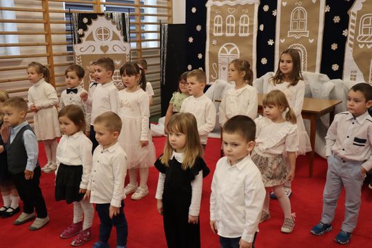 Gm. Sawin. Magiczne jasełka w Szkole Podstawowej w Bukowie Wielkiej [GALERIA ZDJĘĆ]
