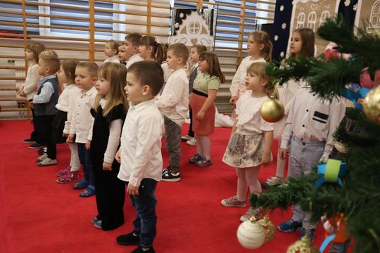 Gm. Sawin. Magiczne jasełka w Szkole Podstawowej w Bukowie Wielkiej [GALERIA ZDJĘĆ]