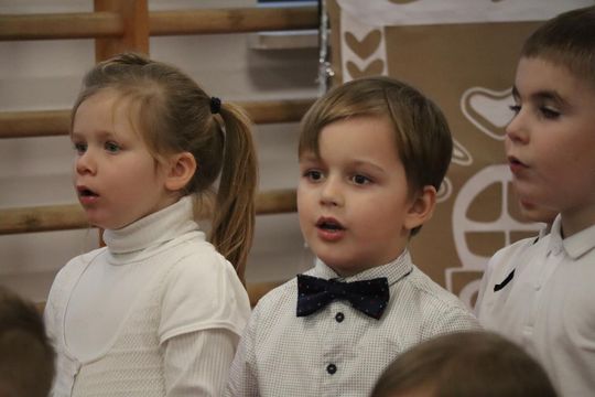 Gm. Sawin. Magiczne jasełka w Szkole Podstawowej w Bukowie Wielkiej [GALERIA ZDJĘĆ]
