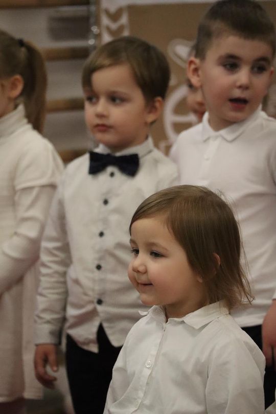 Gm. Sawin. Magiczne jasełka w Szkole Podstawowej w Bukowie Wielkiej [GALERIA ZDJĘĆ]