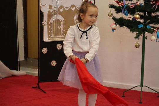 Gm. Sawin. Magiczne jasełka w Szkole Podstawowej w Bukowie Wielkiej [GALERIA ZDJĘĆ]