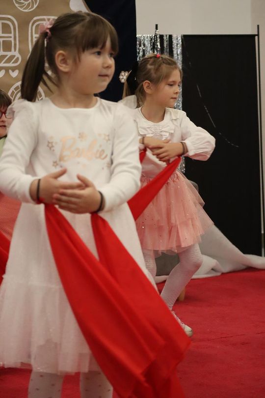 Gm. Sawin. Magiczne jasełka w Szkole Podstawowej w Bukowie Wielkiej [GALERIA ZDJĘĆ]